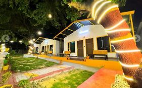 Tree House Cottage By Sarvottam Resort